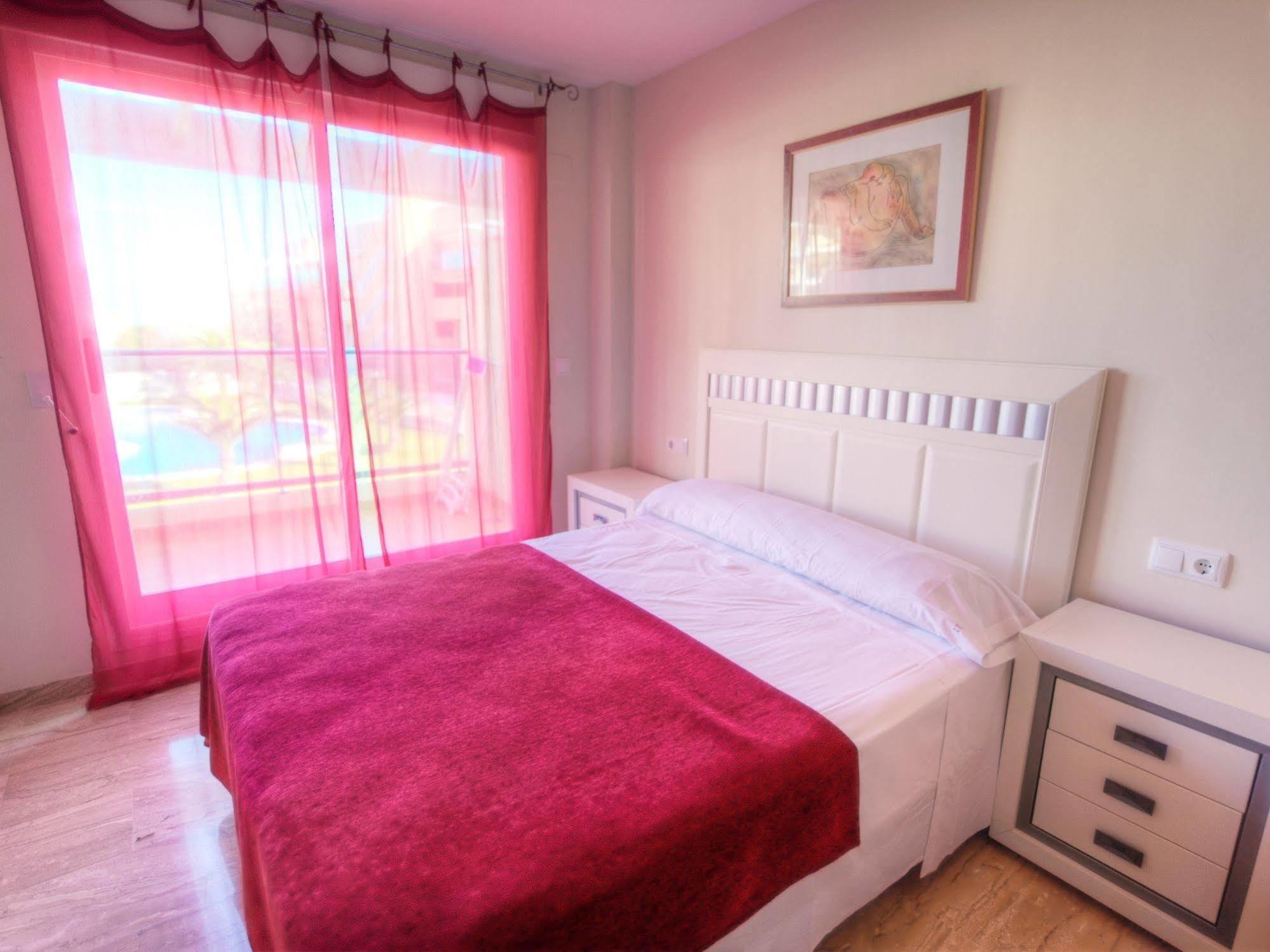 Apartamentos Almadraba Vyb Dénia Eksteriør billede
